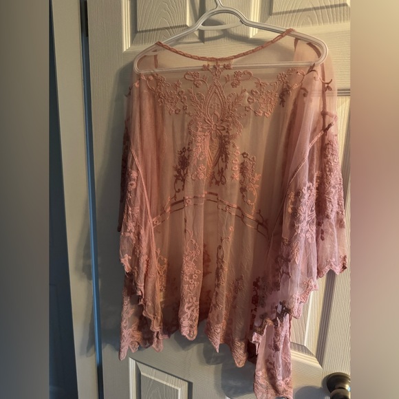 Light Pink Short Coverup - Picture 3 of 6